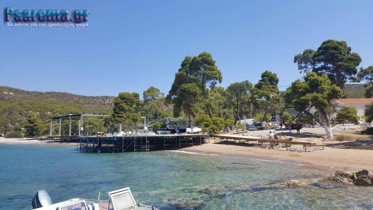 Καταγγελία: Απέκλεισαν την παραλία της Αγίας Παρασκευής στις Σπέτσες